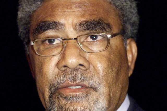 Former Prime Minister Sir Mekere Morauta today announced that he had nominated as a candidate for the seat of Moresby North-West.